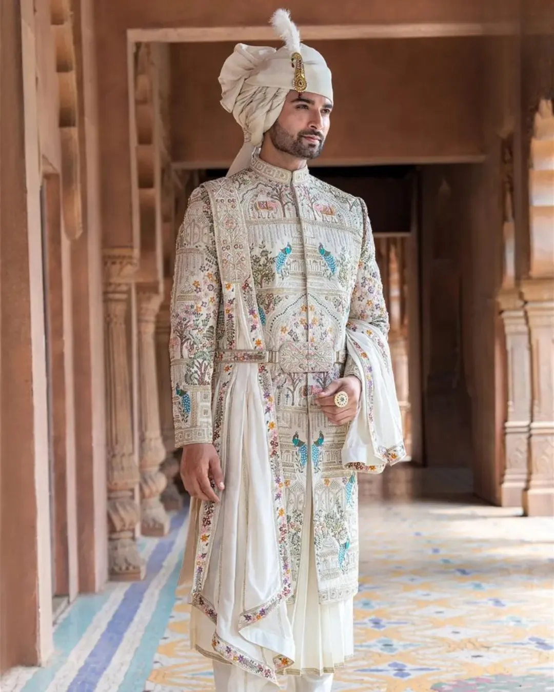 Royal Safa & Turban Design 14 by Ronak Dave