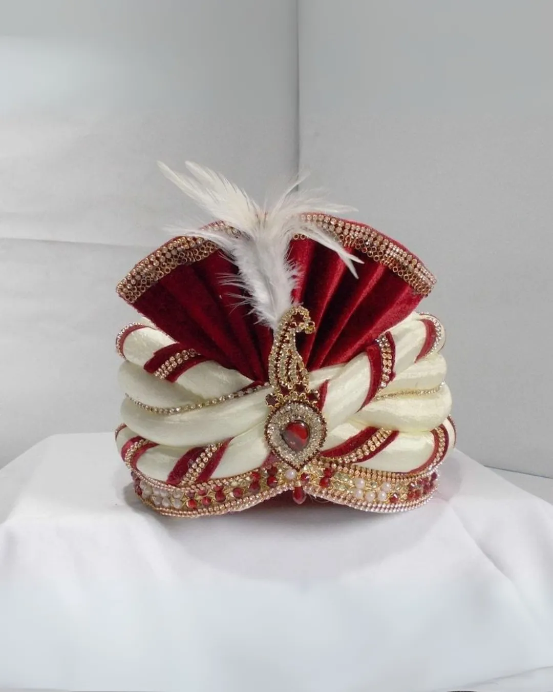 Royal Safa & Turban Design 3 by Ronak Dave