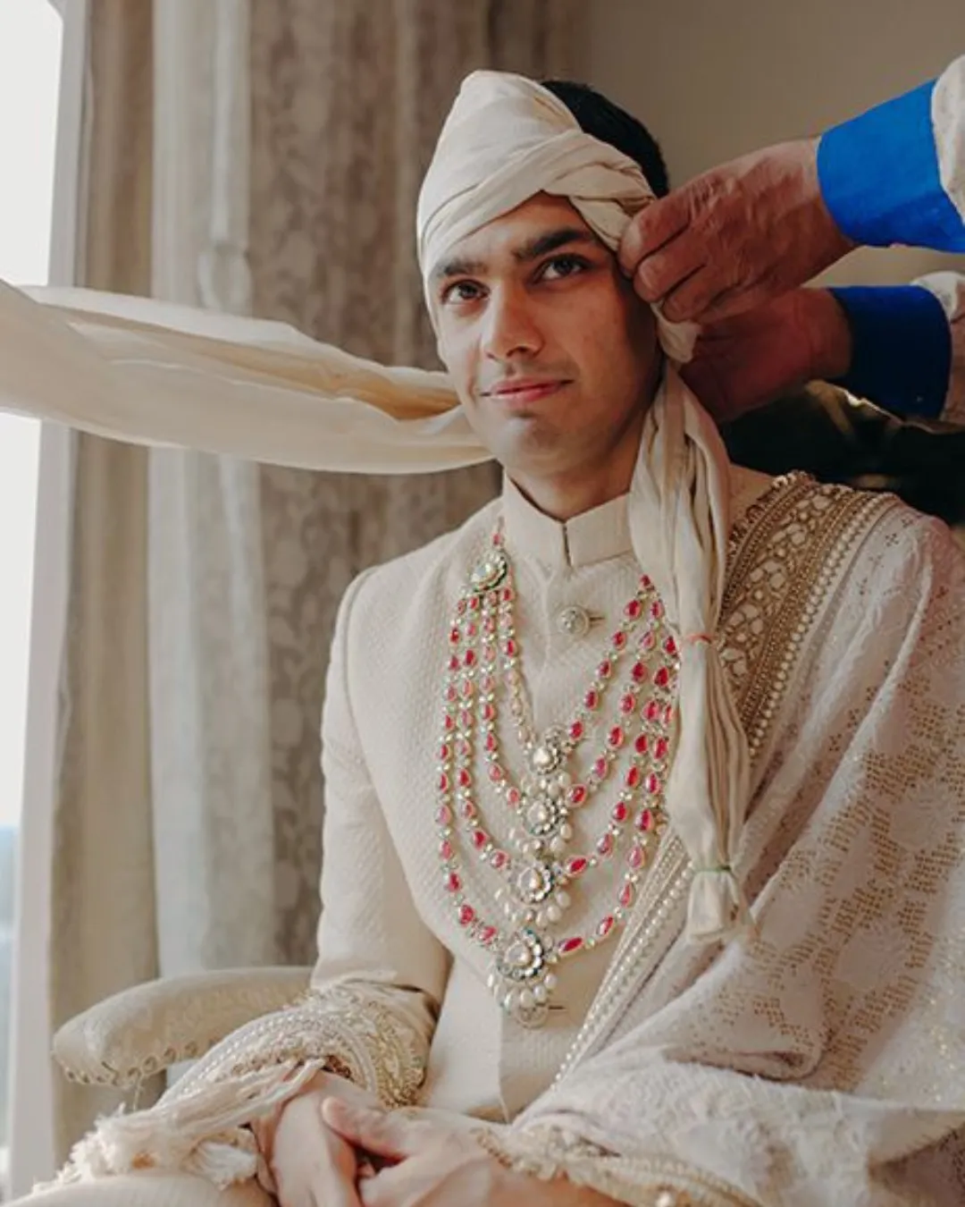 Royal Safa & Turban Design 7 by Ronak Dave